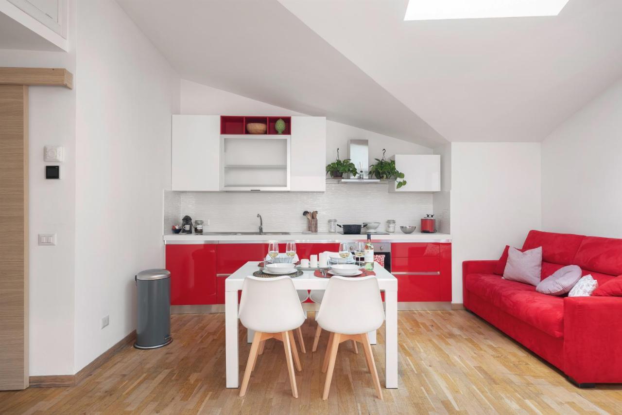 Solemar Sicilia - Palazzo Quaroni Apartment ปาแลร์โม ภายนอก รูปภาพ