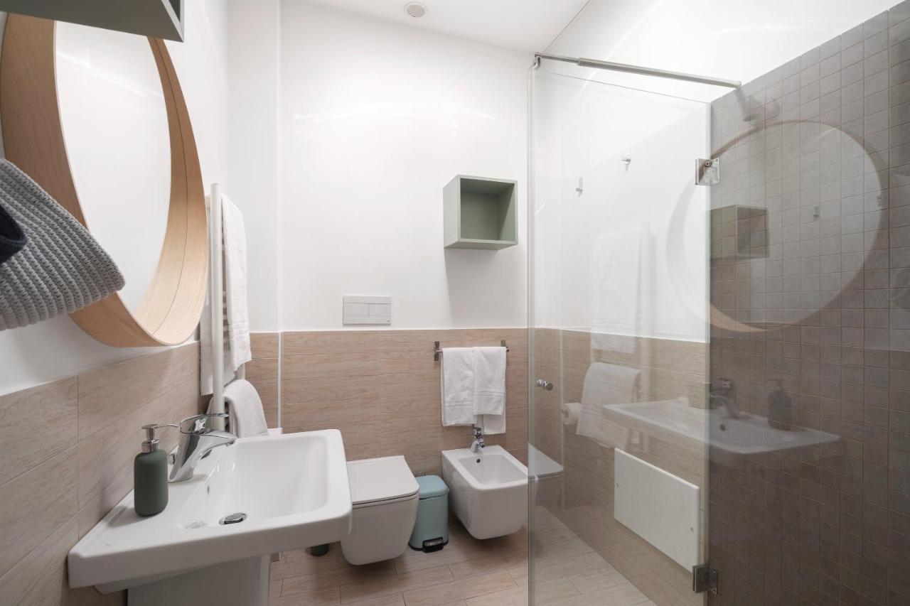 Solemar Sicilia - Palazzo Quaroni Apartment ปาแลร์โม ภายนอก รูปภาพ